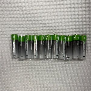 11 Green & Silver Alkaline Batteries